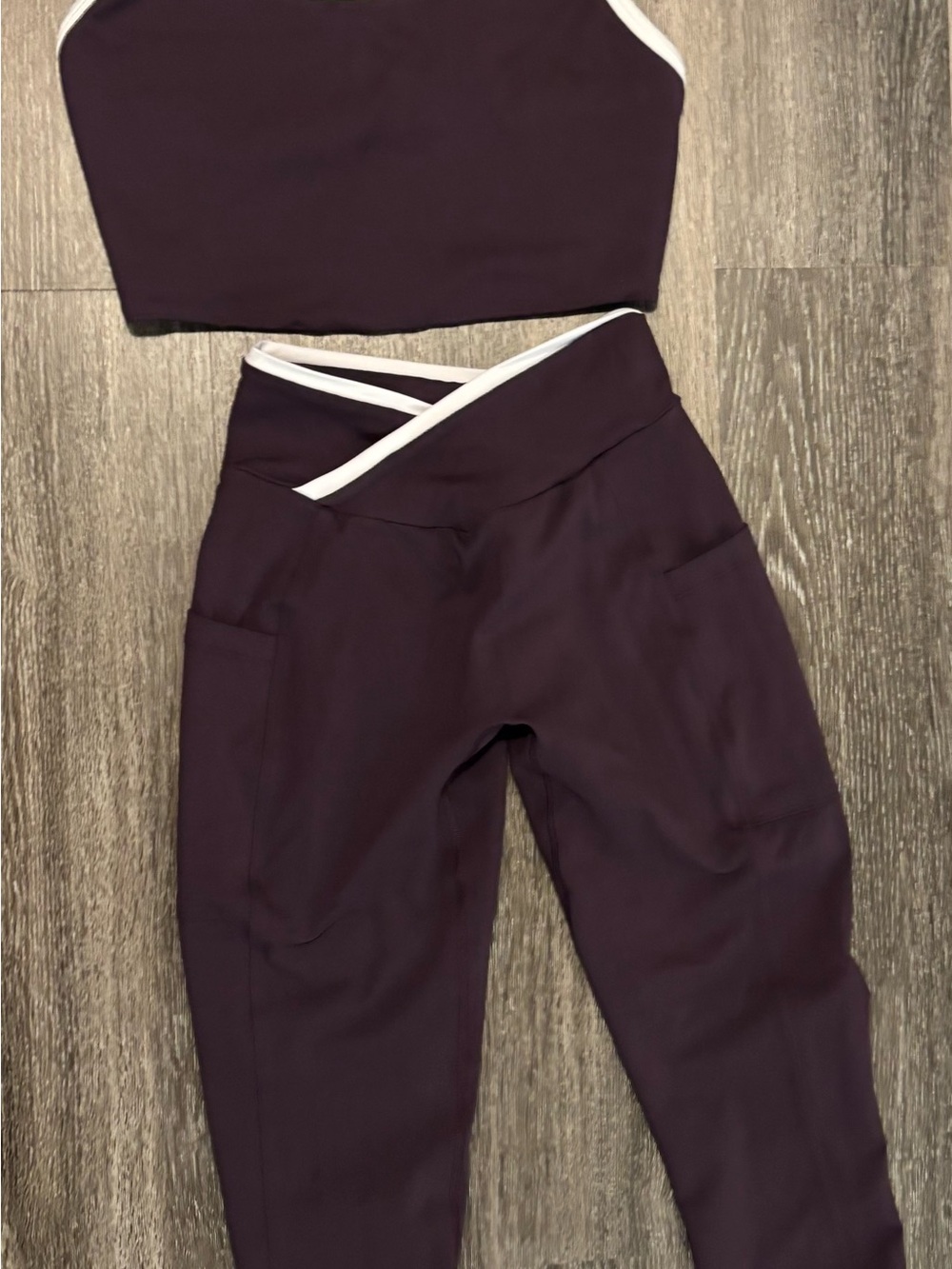 Bombshell Sportswear top and legging set - Picture 3 of 4
